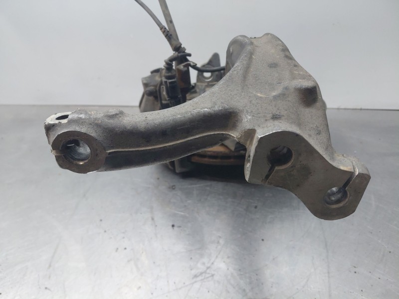 Recambio de mangueta delantera derecha para audi a4 b7 (8ec) 2.0 tdi referencia OEM IAM   