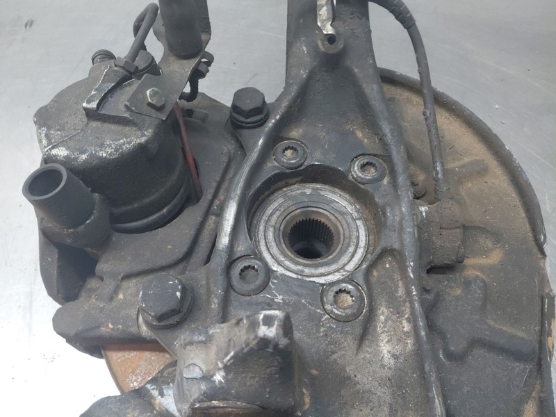 Recambio de mangueta delantera izquierda para audi a4 b7 (8ec) 2.0 tdi referencia OEM IAM   