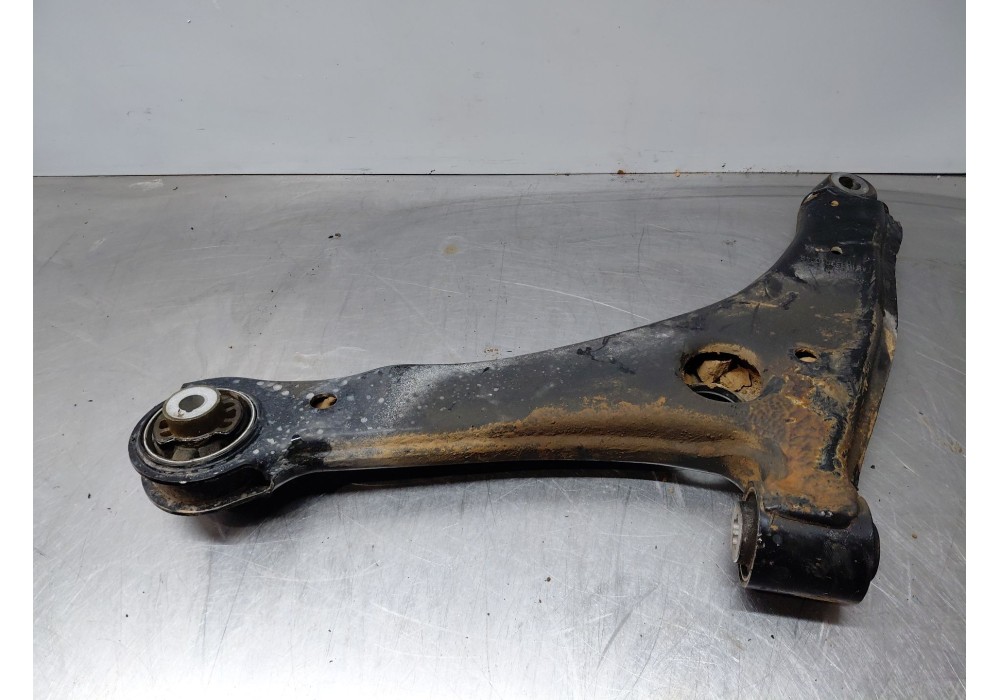 Recambio de brazo suspension inferior delantero derecho para mercedes-benz sprinter iii furgón fwd kl3a4 referencia OEM IAM   