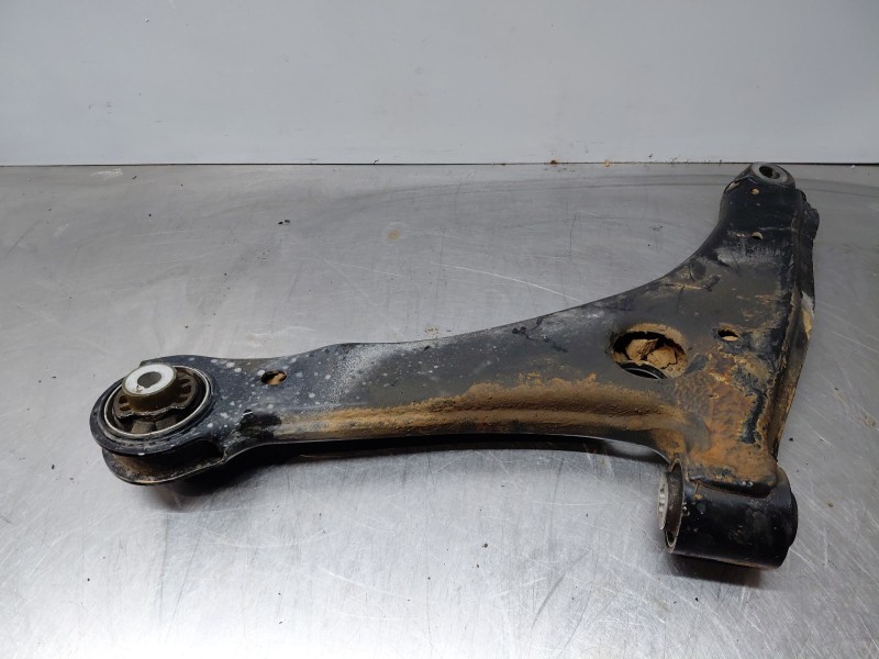 Recambio de brazo suspension inferior delantero derecho para mercedes-benz sprinter iii furgón fwd kl3a4 referencia OEM IAM   