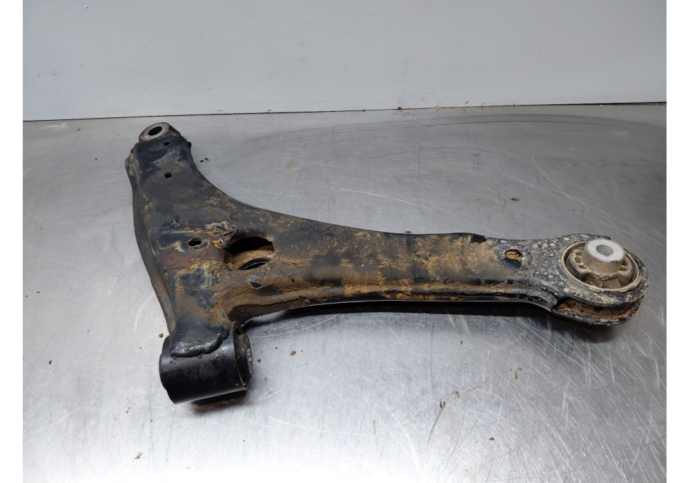 Recambio de brazo suspension inferior delantero izquierdo para mercedes-benz sprinter iii furgón fwd kl3a4 referencia OEM IAM   