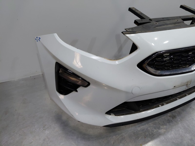 Recambio de paragolpes delantero para kia ceed sportswagon eco dynamics referencia OEM IAM   
