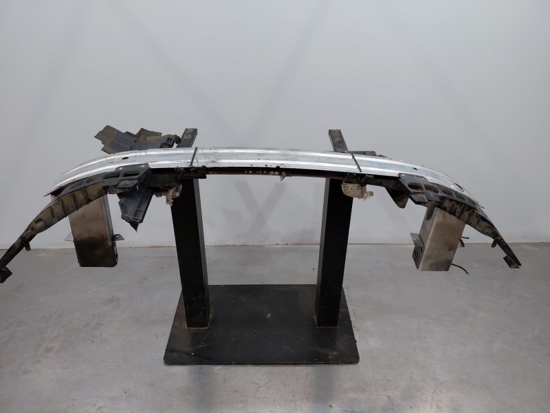 Recambio de refuerzo paragolpes delantero para opel astra j (p10) 1.4 turbo (68) referencia OEM IAM   