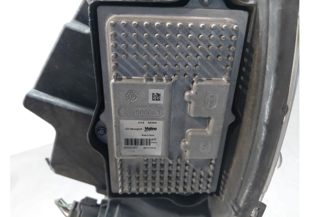 Recambio de faro derecho para peugeot 508 sw i (8e_) 2.0 bluehdi 150 referencia OEM IAM   