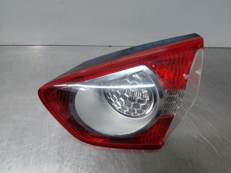 Recambio de piloto trasero derecho interior para ford kuga i 2.0 tdci referencia OEM IAM   