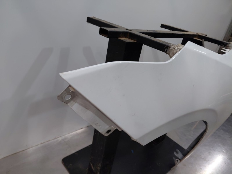 Recambio de aleta delantera izquierda para kia ceed sportswagon eco dynamics referencia OEM IAM   