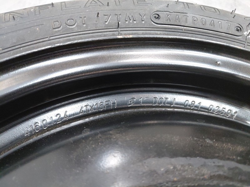 Recambio de neumatico repuesto para toyota yaris feel referencia OEM IAM   