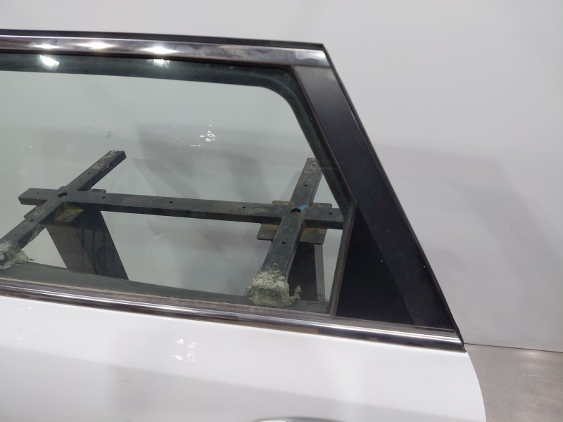 Recambio de puerta trasera izquierda para kia ceed sportswagon hybrid referencia OEM IAM   