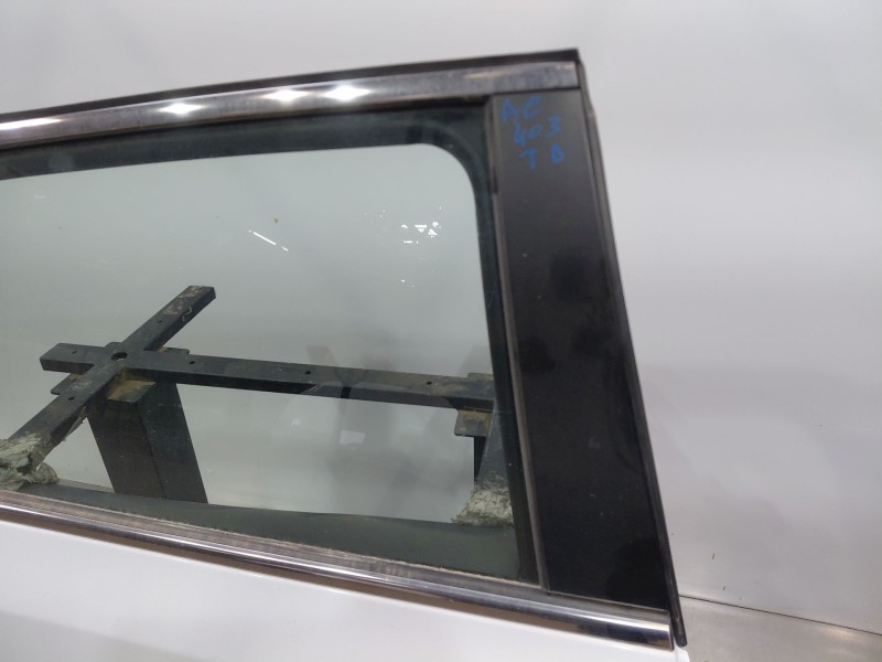 Recambio de puerta trasera derecha para kia ceed sportswagon hybrid referencia OEM IAM   