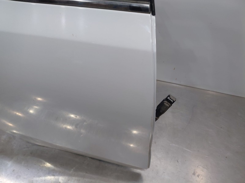 Recambio de puerta trasera derecha para kia ceed sportswagon hybrid referencia OEM IAM   