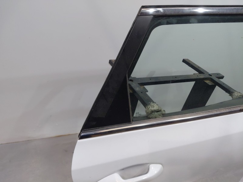 Recambio de puerta trasera derecha para kia ceed sportswagon hybrid referencia OEM IAM   