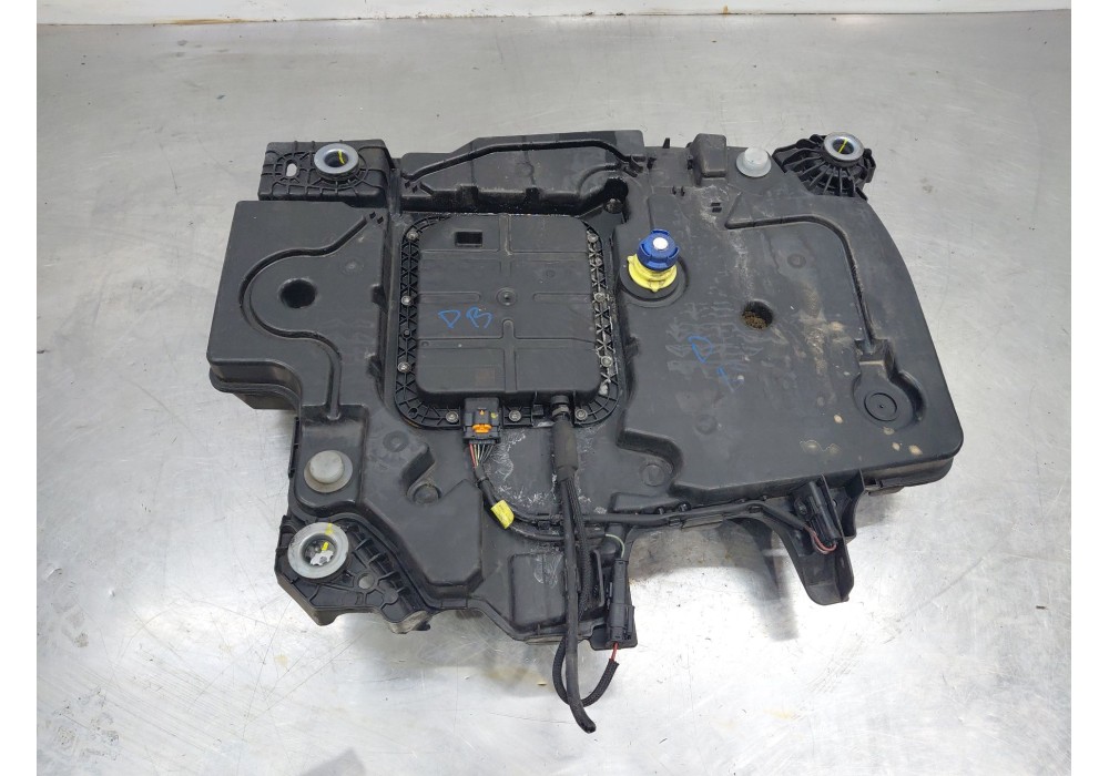 Recambio de deposito aditivo adblue fap ( deposito grande ) para peugeot 508 sw i (8e_) 2.0 bluehdi 150 referencia OEM IAM   