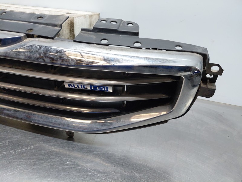 Recambio de rejilla delantera para peugeot 508 active referencia OEM IAM   