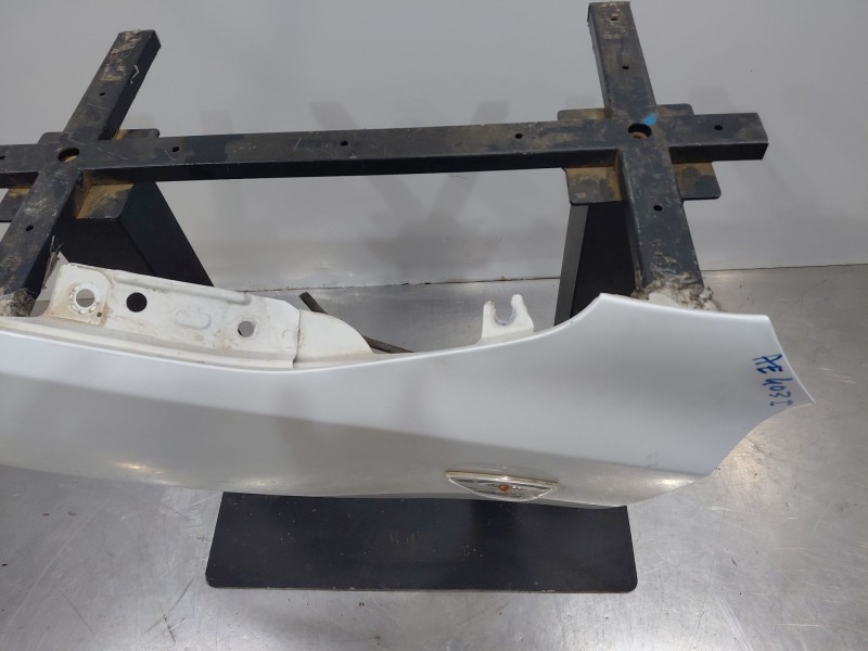 Recambio de aleta delantera izquierda para kia ceed sportswagon hybrid referencia OEM IAM   