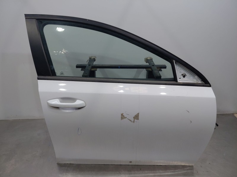 Recambio de puerta delantera derecha para kia ceed sportswagon hybrid referencia OEM IAM   