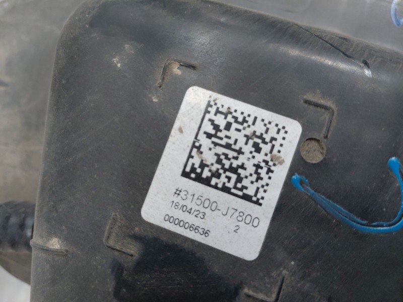 Recambio de deposito aditivo adblue fap ( deposito grande ) para kia ceed sportswagon hybrid referencia OEM IAM   