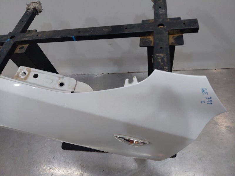 Recambio de aleta delantera izquierda para kia ceed sportswagon hybrid referencia OEM IAM   