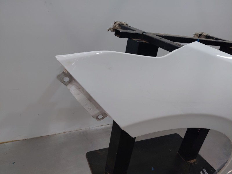 Recambio de aleta delantera izquierda para kia ceed sportswagon hybrid referencia OEM IAM   