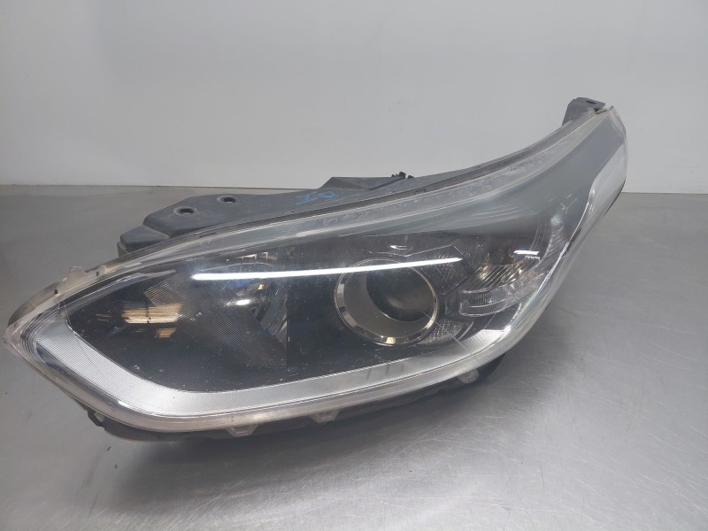 Recambio de faro izquierdo para kia ceed sportswagon hybrid referencia OEM IAM   