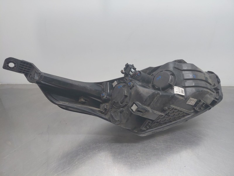 Recambio de faro izquierdo para kia ceed sportswagon hybrid referencia OEM IAM   