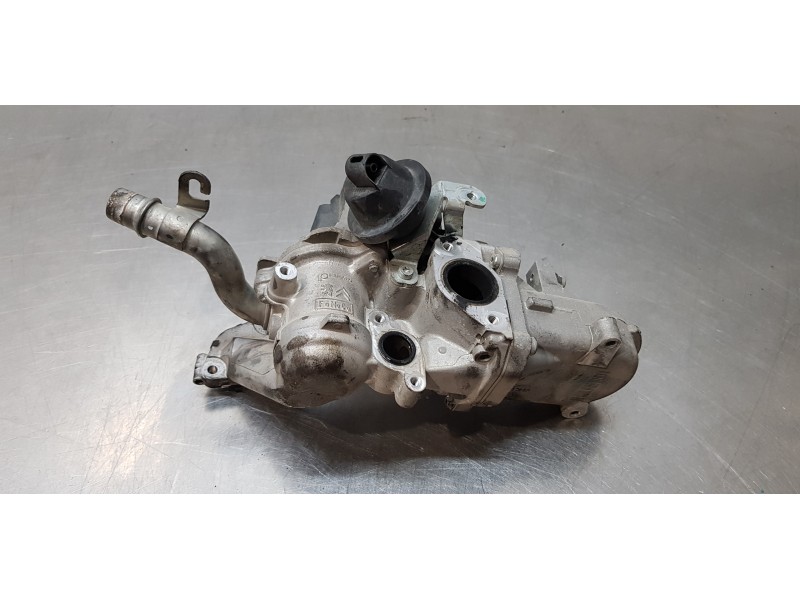 Recambio de valvula egr para peugeot 207 confort referencia OEM IAM 9671187780  