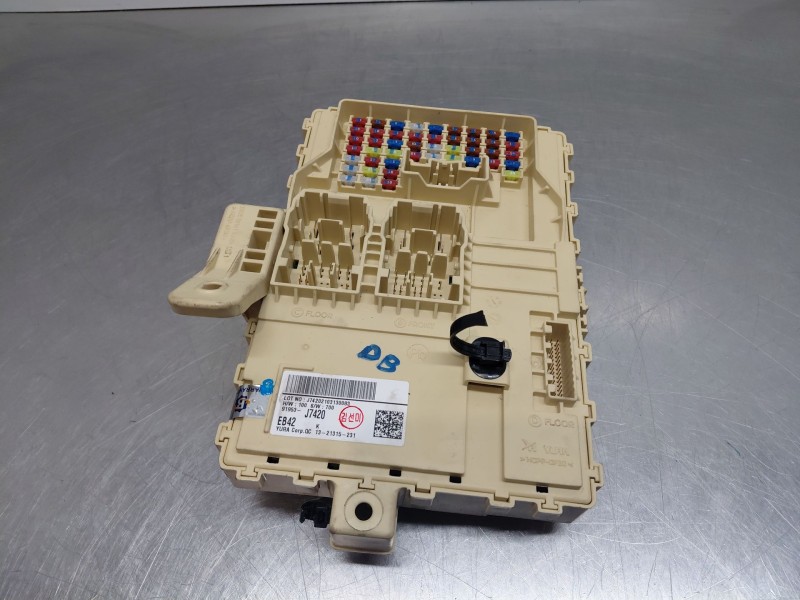 Recambio de caja reles / fusibles para kia ceed sportswagon eco dynamics referencia OEM IAM   