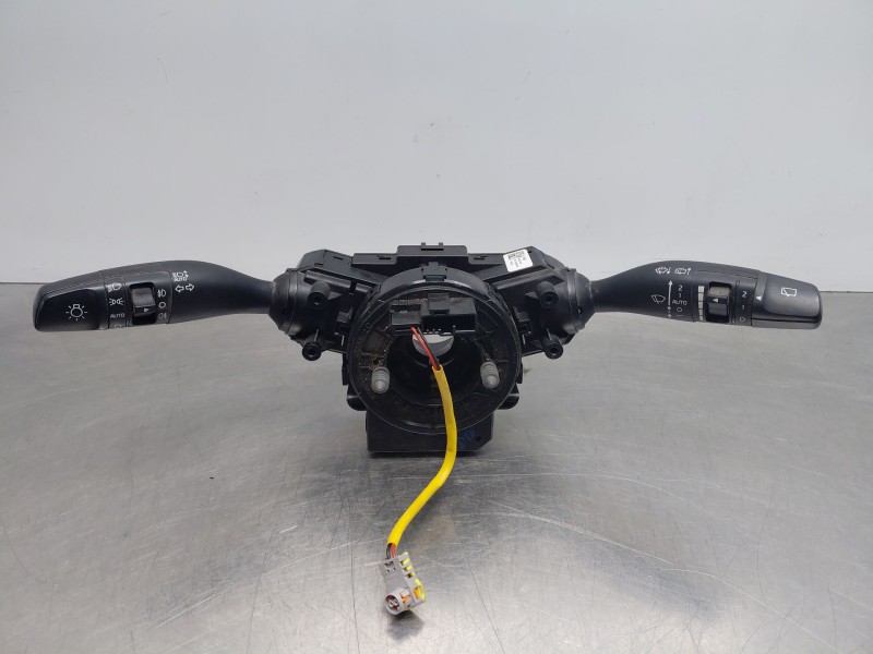Recambio de mando multifuncion para kia ceed sportswagon eco dynamics referencia OEM IAM   