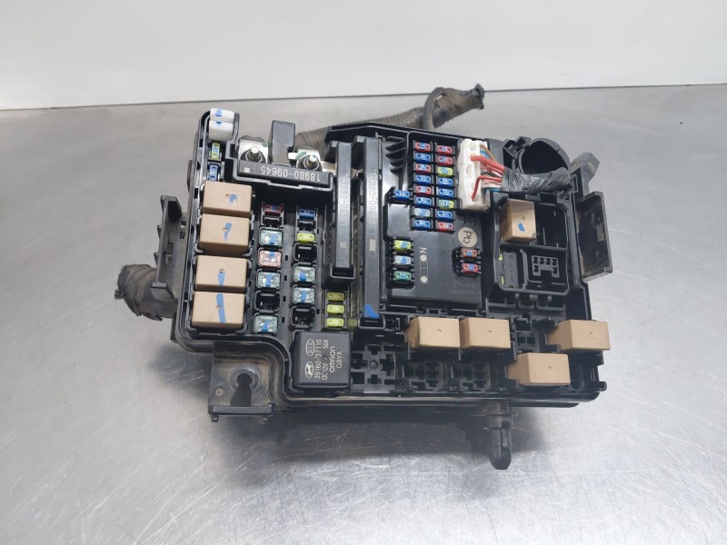 Recambio de caja reles / fusibles para kia ceed sportswagon eco dynamics referencia OEM IAM   