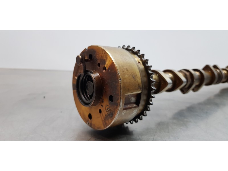 Recambio de arbol de levas para kia sportage basic 2wd referencia OEM IAM 242002B675  