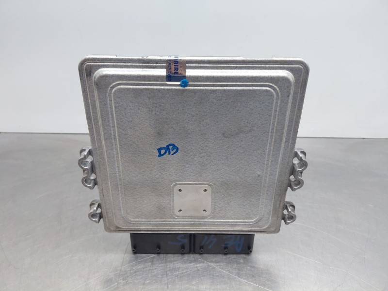 Recambio de centralita motor uce para kia ceed sportswagon eco dynamics referencia OEM IAM   