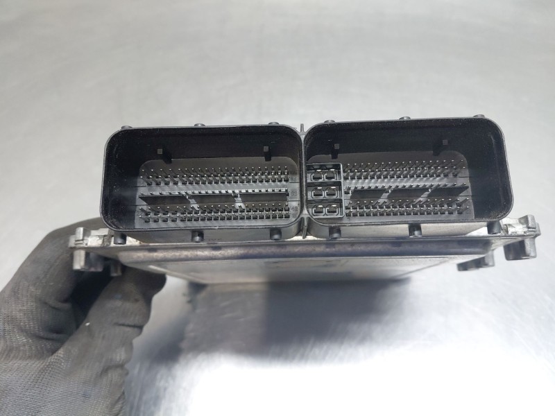 Recambio de centralita motor uce para kia ceed sportswagon eco dynamics referencia OEM IAM   