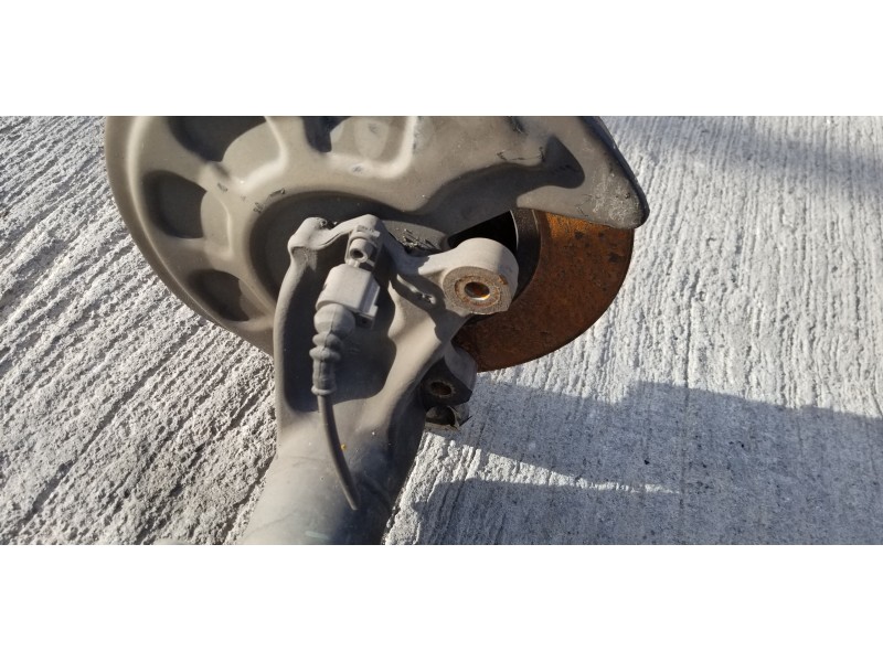 Recambio de puente trasero para volkswagen caddy ocio trendline bluemotion referencia OEM IAM 2K5501101D 2K5500051CA  Recambio de puente trasero para volkswagen caddy ocio trendline bluemotion referencia OEM IAM 2K5501101D 2K5500051CA