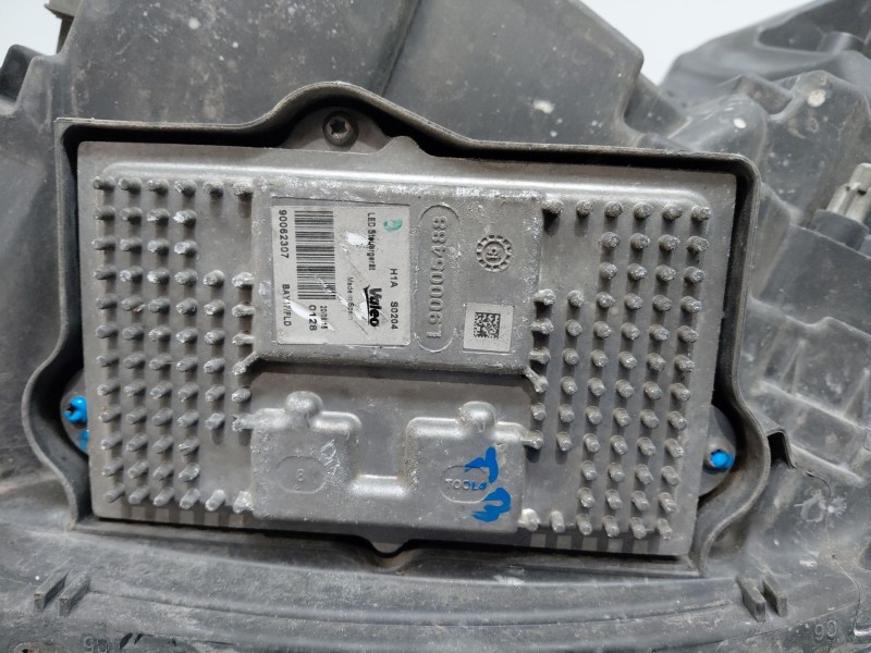 Recambio de faro derecho para peugeot 508 active referencia OEM IAM   