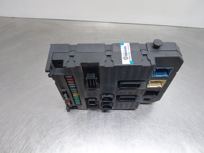 Recambio de caja reles / fusibles para peugeot 308 confort referencia OEM IAM   