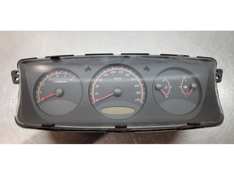 Recambio de cuadro instrumentos para ssangyong actyon 200 xdi referencia OEM IAM 8021031521  