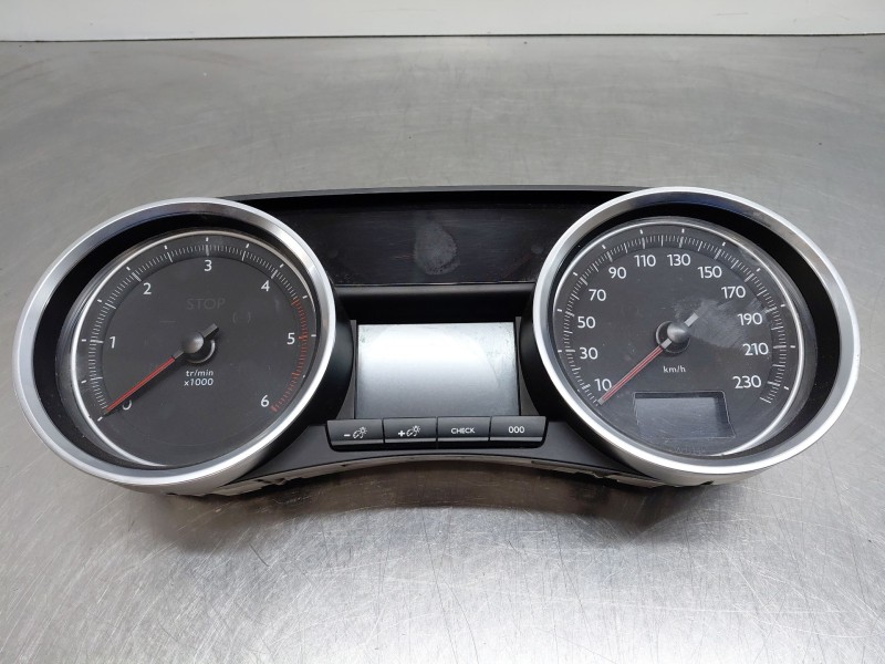 Recambio de cuadro instrumentos para peugeot 508 active referencia OEM IAM   