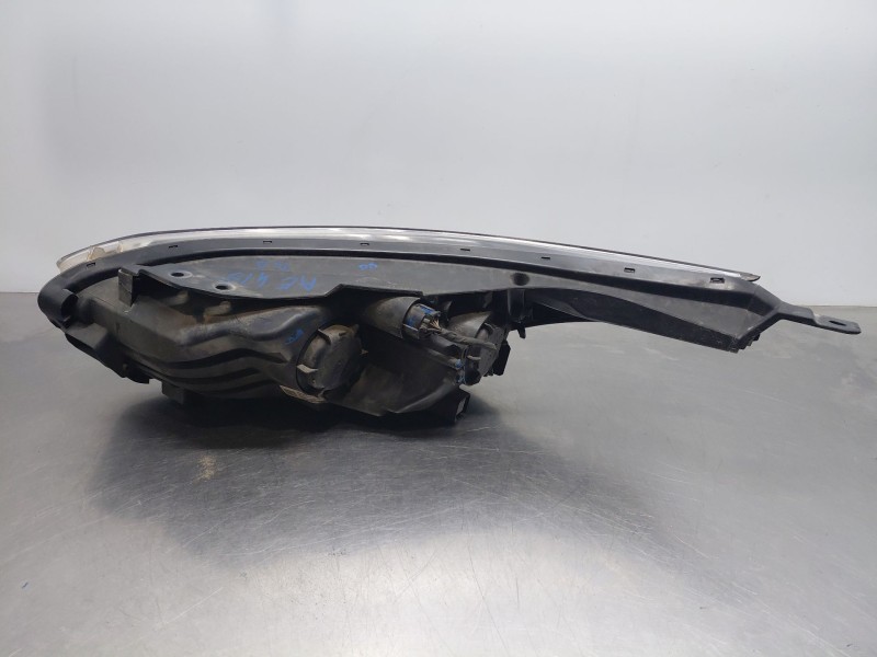 Recambio de faro derecho para kia ceed sportswagon eco dynamics referencia OEM IAM   