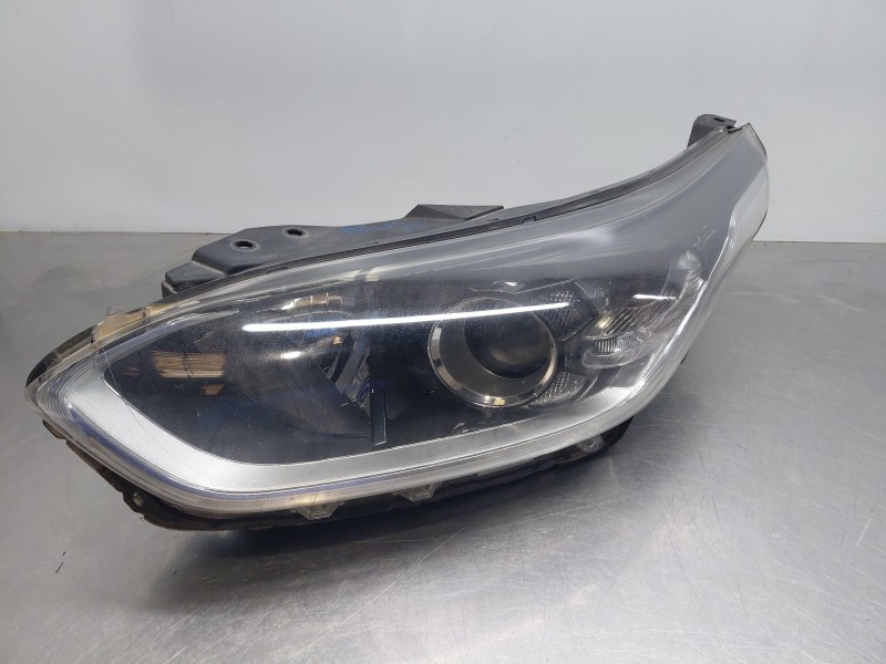 Recambio de faro izquierdo para kia ceed sportswagon eco dynamics referencia OEM IAM   
