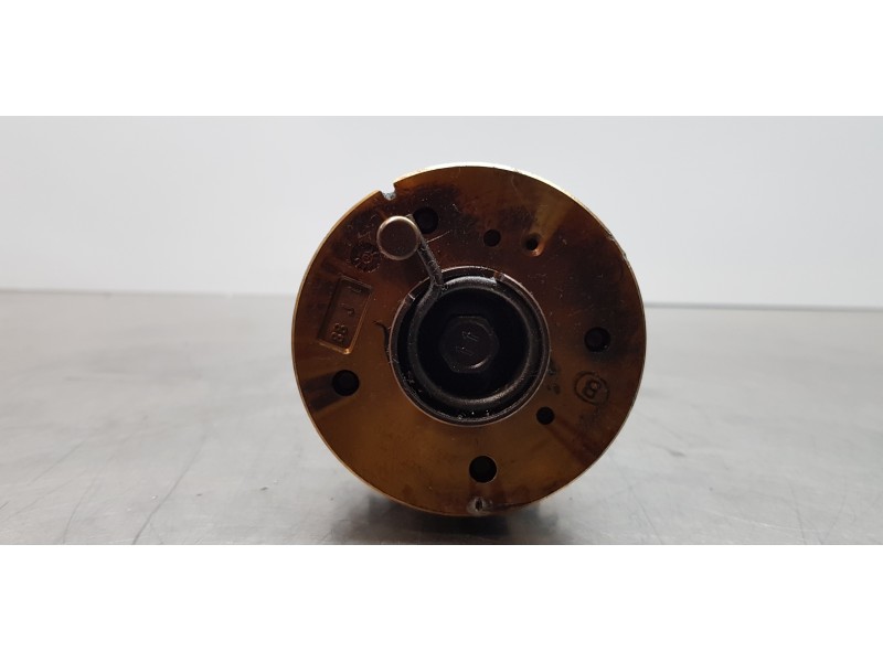 Recambio de arbol de levas para kia sportage basic 2wd referencia OEM IAM 242002B675  