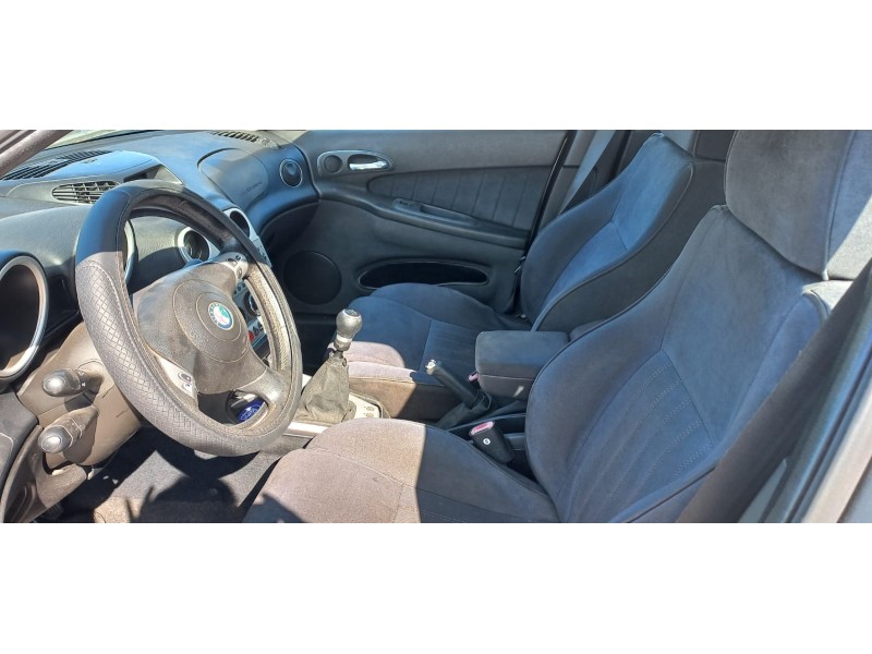 alfa romeo 156 del año 2005