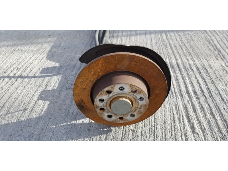 Recambio de puente trasero para volkswagen caddy ocio trendline bluemotion referencia OEM IAM 2K5501101D 2K5500051CA  Recambio de puente trasero para volkswagen caddy ocio trendline bluemotion referencia OEM IAM 2K5501101D 2K5500051CA