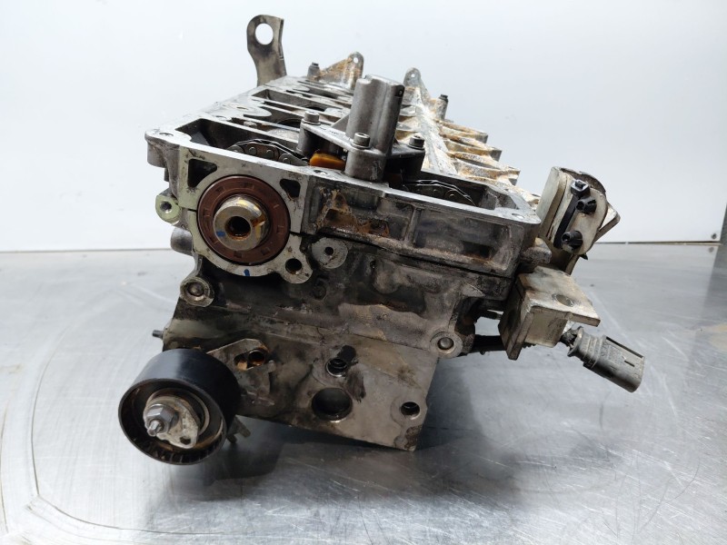 Recambio de culata para ford kuga i 2.0 tdci referencia OEM IAM 1683822  