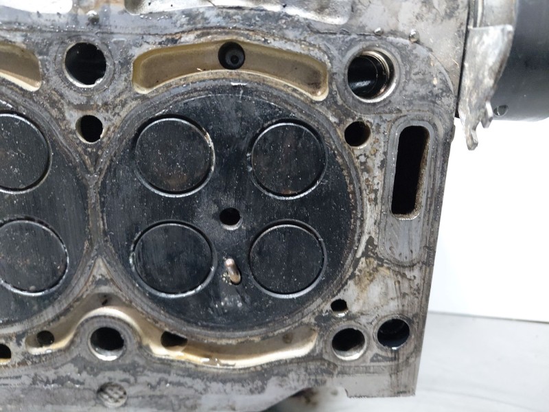 Recambio de culata para ford kuga i 2.0 tdci referencia OEM IAM 1683822  