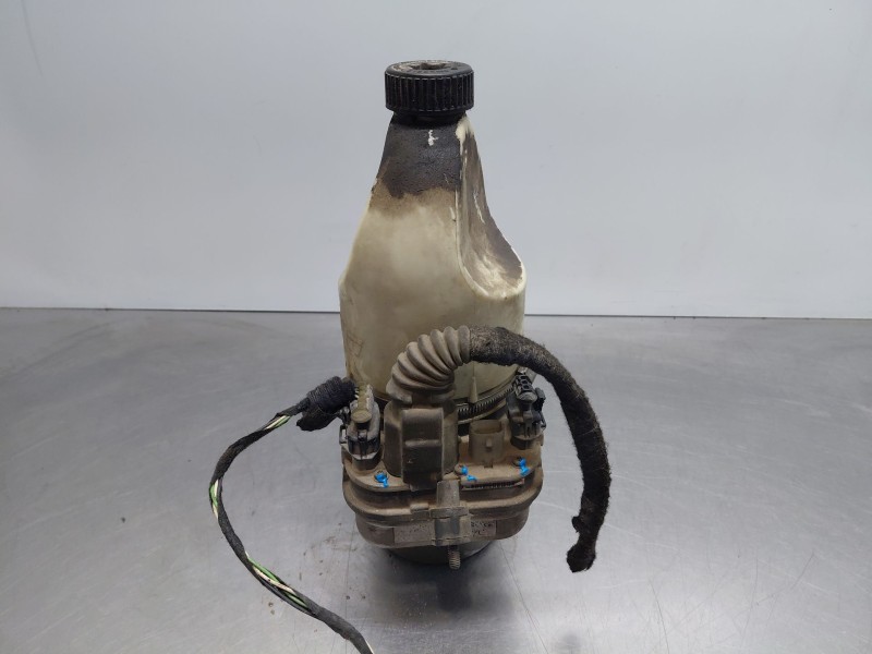 Recambio de bomba direccion para opel vectra c (z02) 1.8 (f69) referencia OEM IAM 93183575  