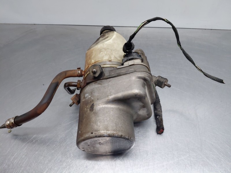 Recambio de bomba direccion para opel vectra c (z02) 1.8 (f69) referencia OEM IAM 93183575  