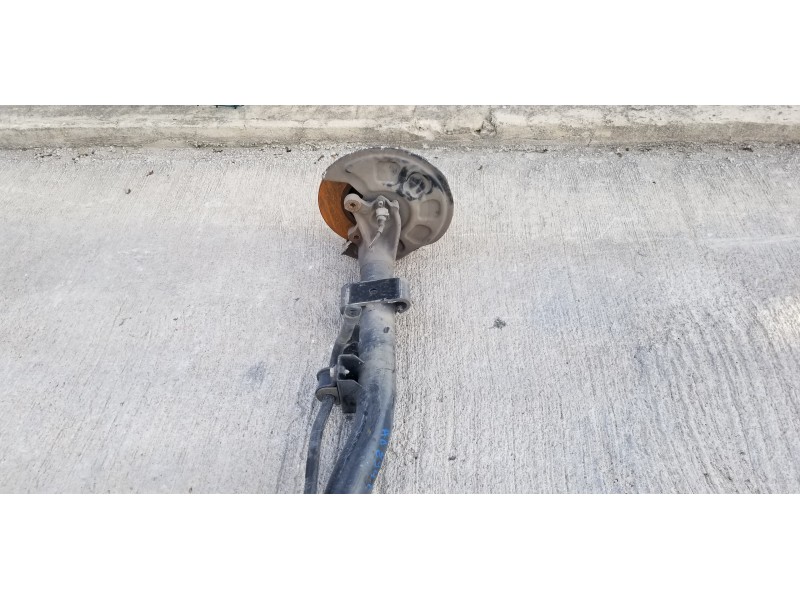 Recambio de puente trasero para volkswagen caddy ocio trendline bluemotion referencia OEM IAM 2K5501101D 2K5500051CA  Recambio de puente trasero para volkswagen caddy ocio trendline bluemotion referencia OEM IAM 2K5501101D 2K5500051CA