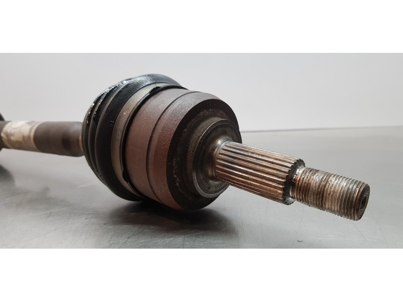 Recambio de transmision delantera derecha para renault megane iv berlina 5p experience referencia OEM IAM 391009373R  