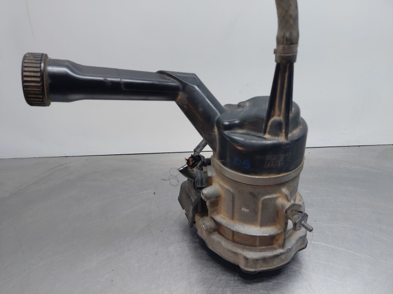 Recambio de bomba direccion para peugeot 308 confort referencia OEM IAM 9684979180  