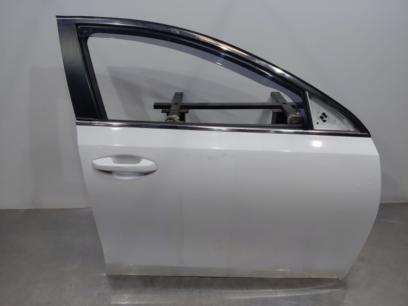 Recambio de puerta delantera derecha para kia ceed sportswagon eco dynamics referencia OEM IAM   