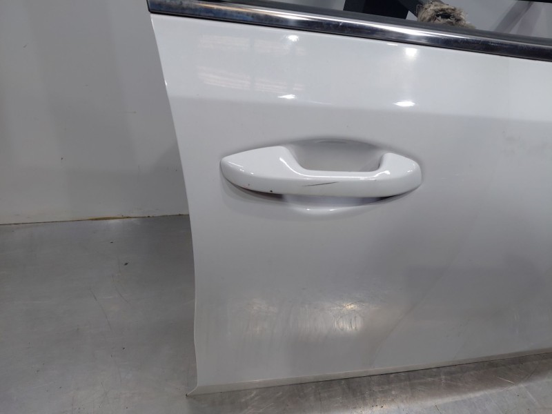 Recambio de puerta delantera derecha para kia ceed sportswagon eco dynamics referencia OEM IAM   
